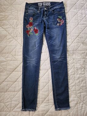 VIP Jeans -Floral Embroidered Size 7/8